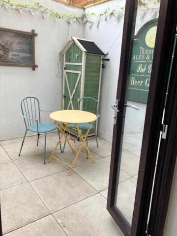 Rovers' Retreat Whitby George Street 外观 照片